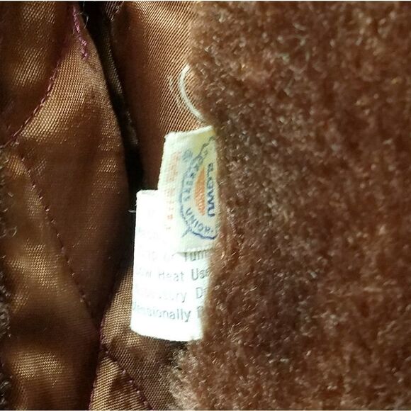 VINTAGE 1970s ILGWU Oxblood Thick Sherpa Lined Hooded Button Up Cuffed Coat - Picture 14 of 14